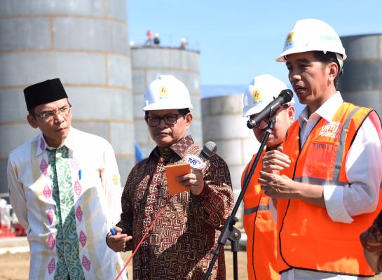 Resmikan Mobile Power Plant di Lombok, Presiden: Agustus Insya Allah Selesai