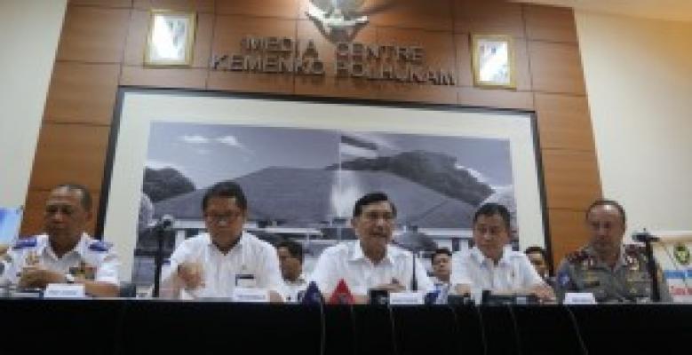 Syarat Taksi Online, STNK Harus Atas Nama Perusahaan