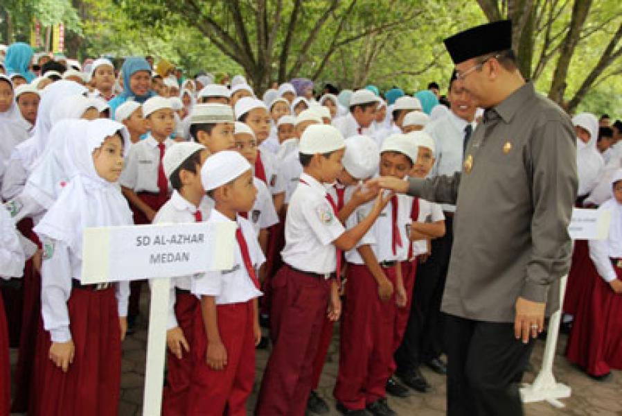 Siswa Al Azhar Diajak Seimbangkan Imtak dan Iptek