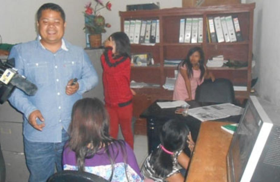 Satpol PP Madina Amankan Enam PSK