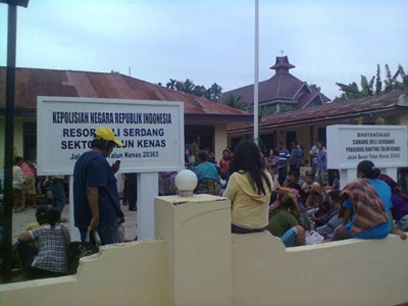 Kelompok Tani Datangi Mapolsek Talun Kenas