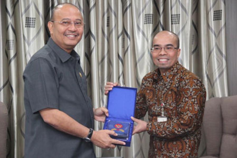 Retail Modern Tanpa Izin Menjamur di Medan