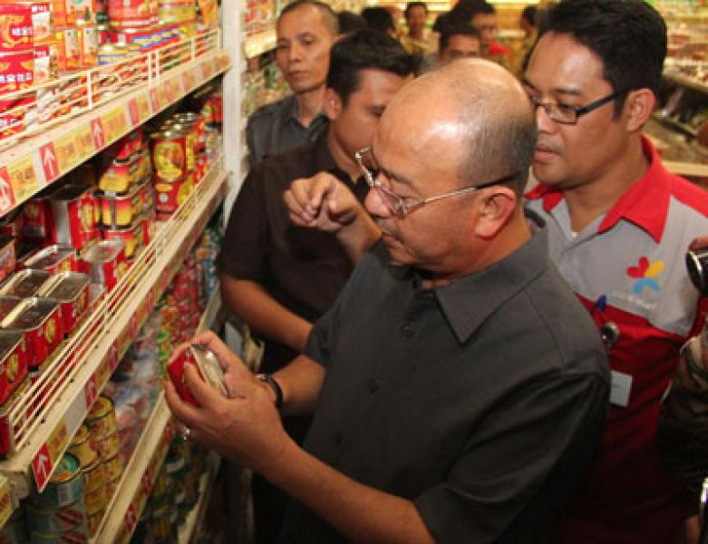 Walikota Medan Monitoring Makanan Kedaluwarsa