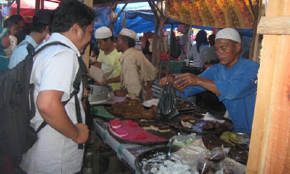 Berburu Bukaan di Pasar Baru Panyabungan