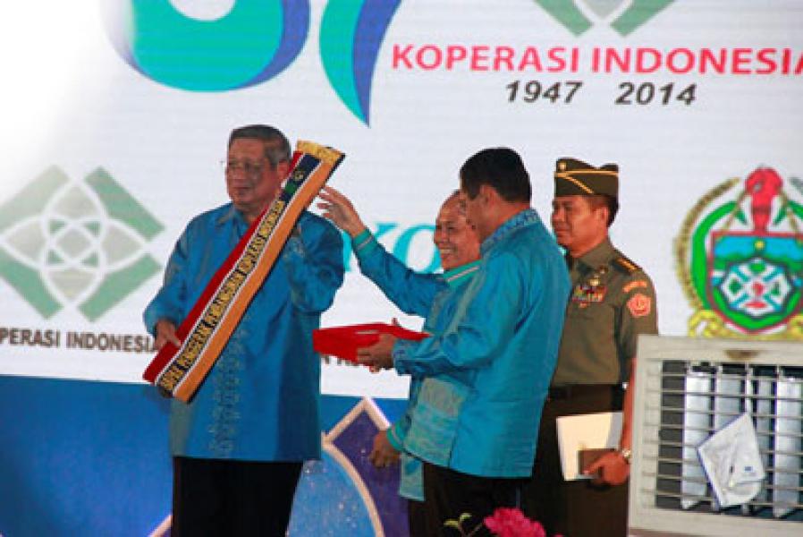 SBY Diberi Gelar Bapak Penggerak Pembangunan Koperasi 
