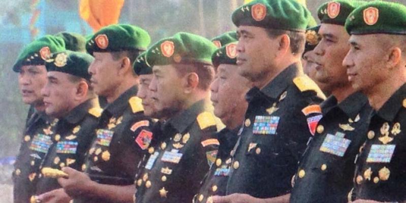 KSAD Lantik Mayjen Agus Sutomo Dankodiklat TNI AD