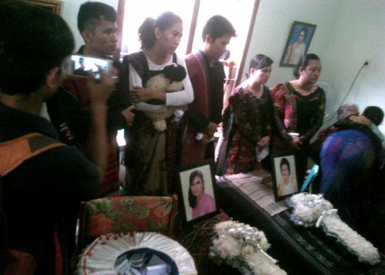 Suasana Duka Selimuti Kediaman Ibu dan Anak Korban Jatuhnya Hercules di Medan