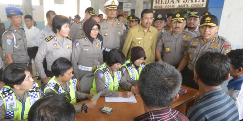Wagub dan Kapolda Sumut Tinjau Kesiapan Angkutan Lebaran 2015