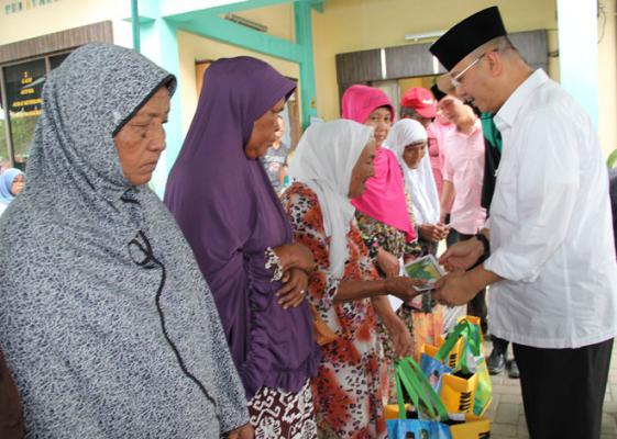 Wali Kota Salurkan Zakat Untuk 2.800 Warga Kurang Mampu di Medan Utara
