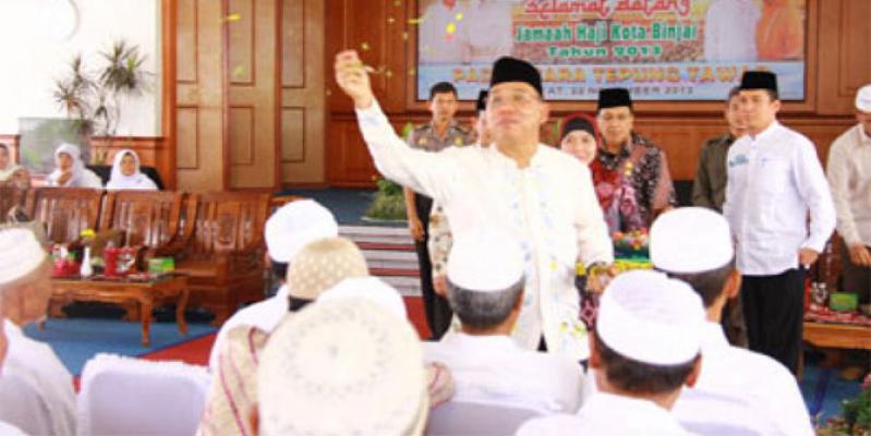 Walikota Binjai Tepungtawari Jamaah Haji