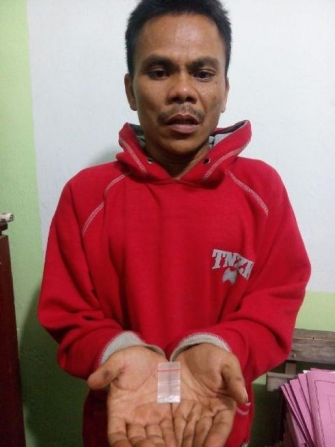 Nelayan Ini Ditangkap Saat Transaksi Narkoba
