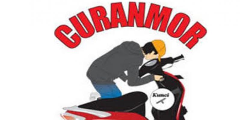 Pacaran Sambil Jalan Keliling Lalu Curi Motor