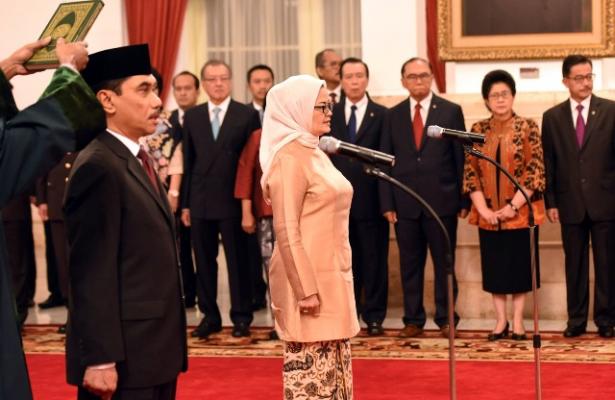 Presiden Lantik Suhardi Alius Jadi Kepala BNPT dan Penny Lukito Jadi Kepala BPOM