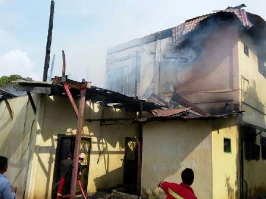 Rumah Ketua MPC PP Binjai Habis Dilalap Si Jago Merah