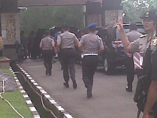 Tiba di Poldasu, Kapolri Tito Karnavian Langsung Menuju Ruang Rapat