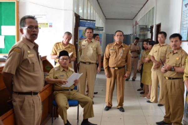 Wakil Bupati Pakpak Bharat Lakukan Sidak Pasca Libur Lebaran