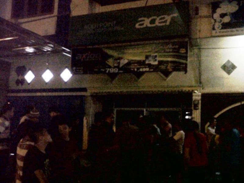 Toko Servis Komputer Terbakar di Medan