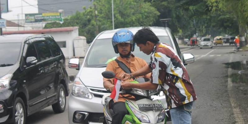 IPK Merdeka Bagi-bagi Bendera