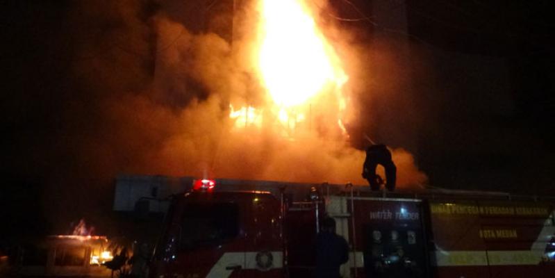 Medan Plaza Kebakaran, Kegiatan Bisnis Lumpuh