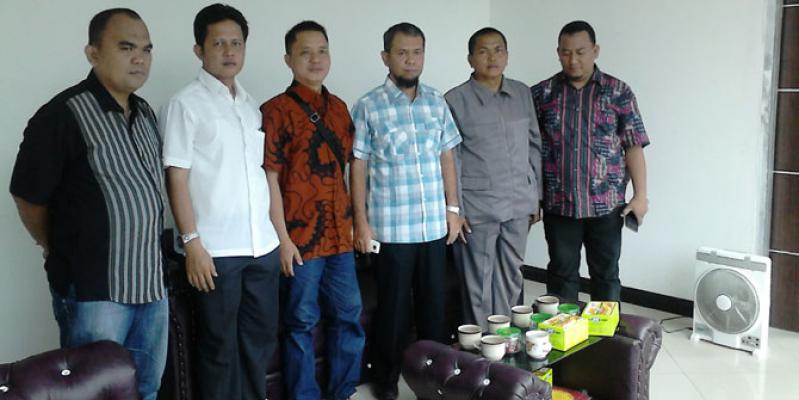 Mengadu ke DPRD Medan, Warga Perumahan J City Keluhkan Portal dan Pengutipan Parkir