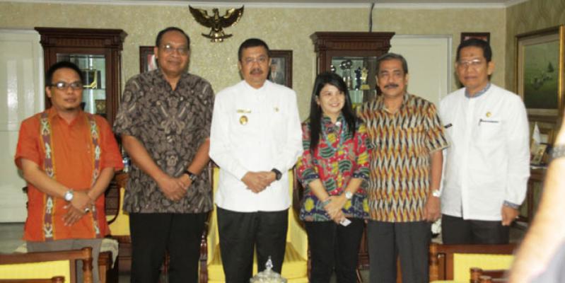 Plt Gubernur Sumut Minta UGM Bangun Desa Binaan Pengungsi Sinabung