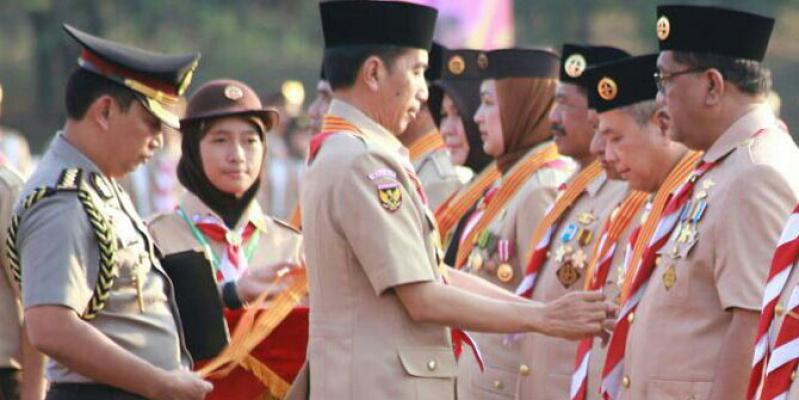Sekda Sumut Hasban Ritonga Terima Penghargaan Lencana Melati Dari Jokowi