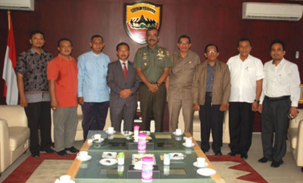 Pangdam I/BB Terima Panitia Kemah Pemuda Kebangsaan 2013
