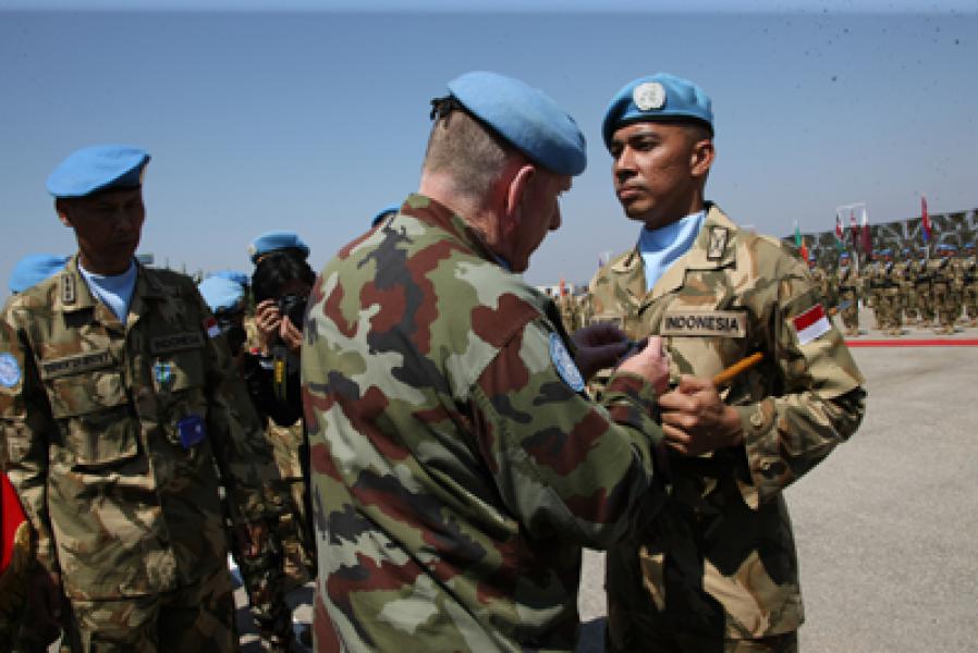 1.169 Prajurit TNI di Lebanon Terima Medali PBB