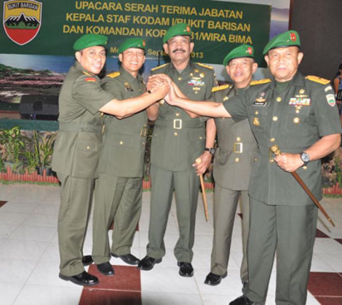 Kasdam I/BB dan Danrem 031/Wirabima Sertijab