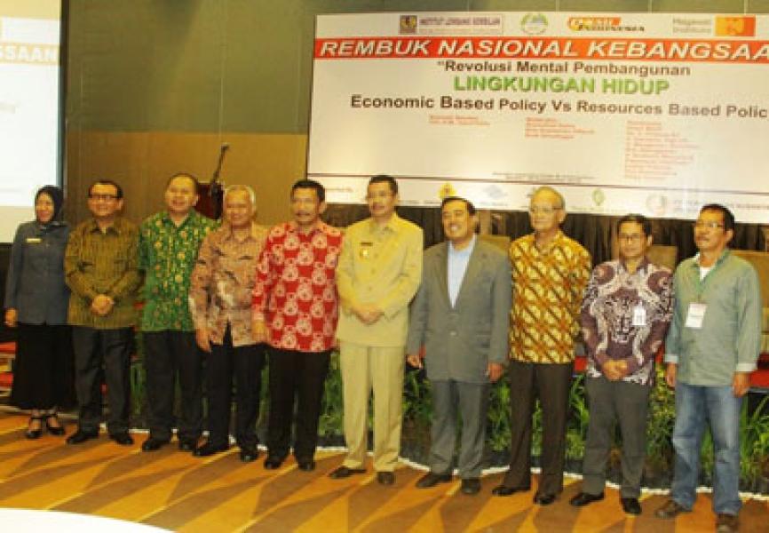 Kebijakan Pembangunan Harus Berwawasan Lingkungan