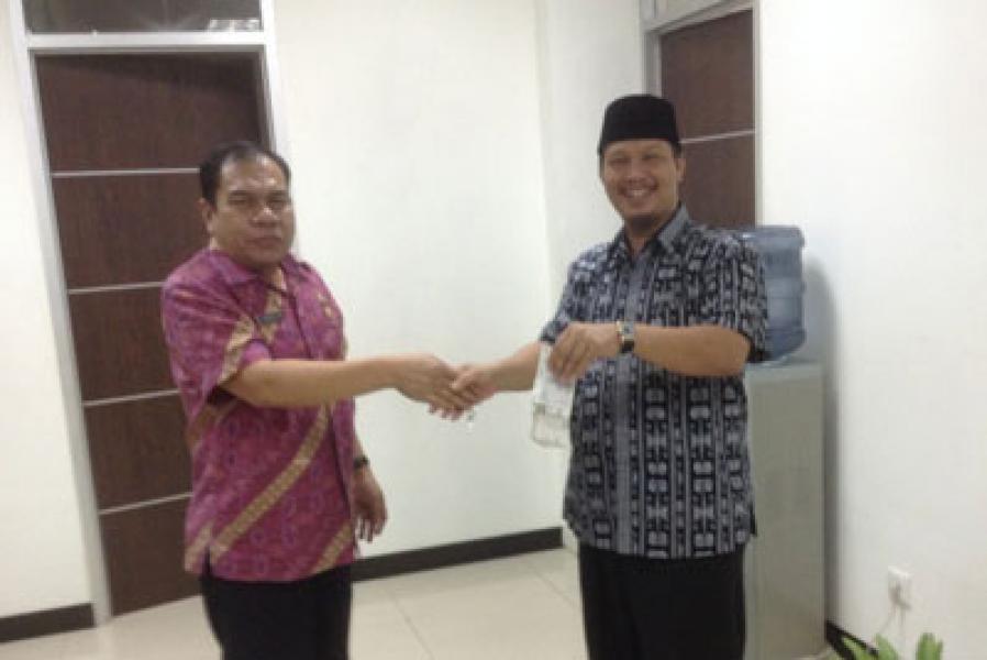 Dua Anggota DPRD Medan Kembalikan Mobil Dinas