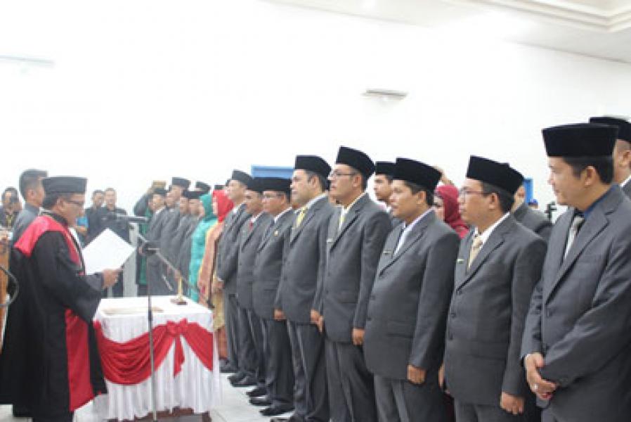 39 Anggota DPRD Madina 2014-2019 Dilantik