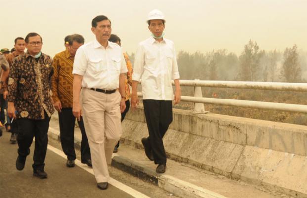 Kebakaran Lahan Gambut, Jokowi Wajibkan Perusahaan Bangun Embung
