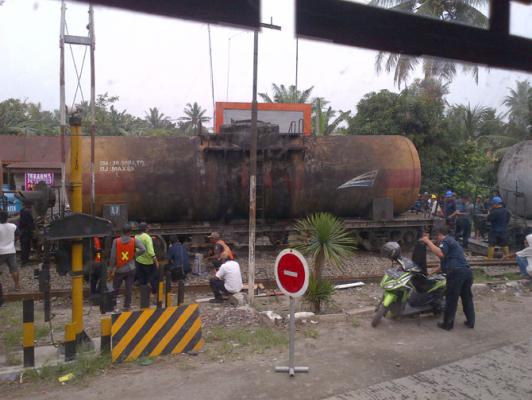 Kereta Api Anjlok di Lubuk Pakam