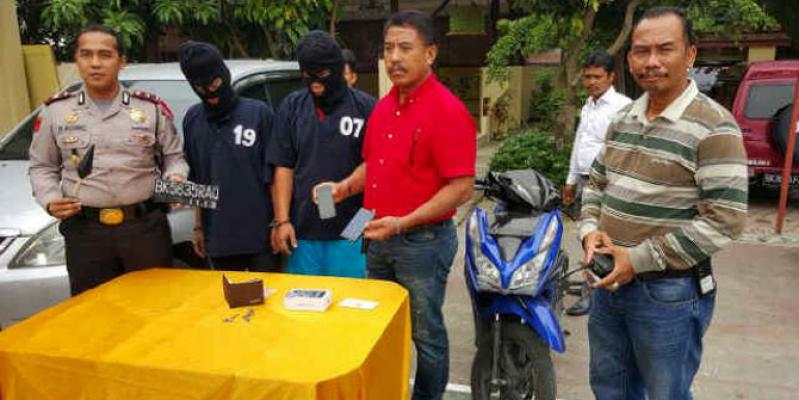 Pura-pura Mau Beli, Anak Marelan Rampok Iphone Anak Langkat