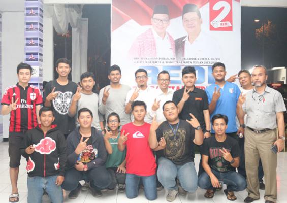 REDI Gelar Nobar PSMS Vs Persinga di Posko Perubahan