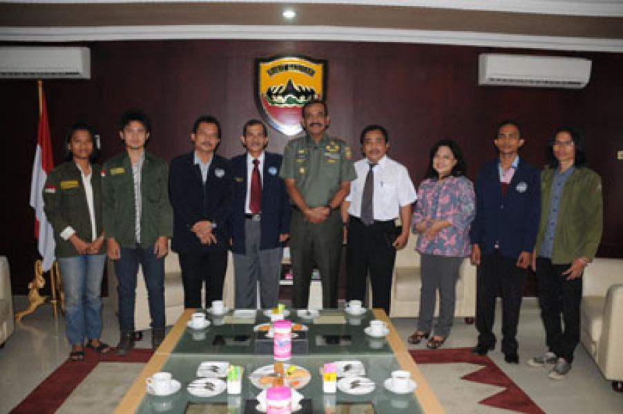 Universitas Methodist Indonesia Dukung Program Toba Go Green