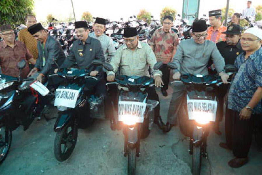 Wagub Sumut Serahkan 201 Sepeda Motor Kepada LDII