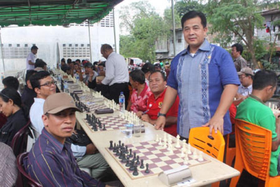 Cetak Grand Master Dari Warung Kopi