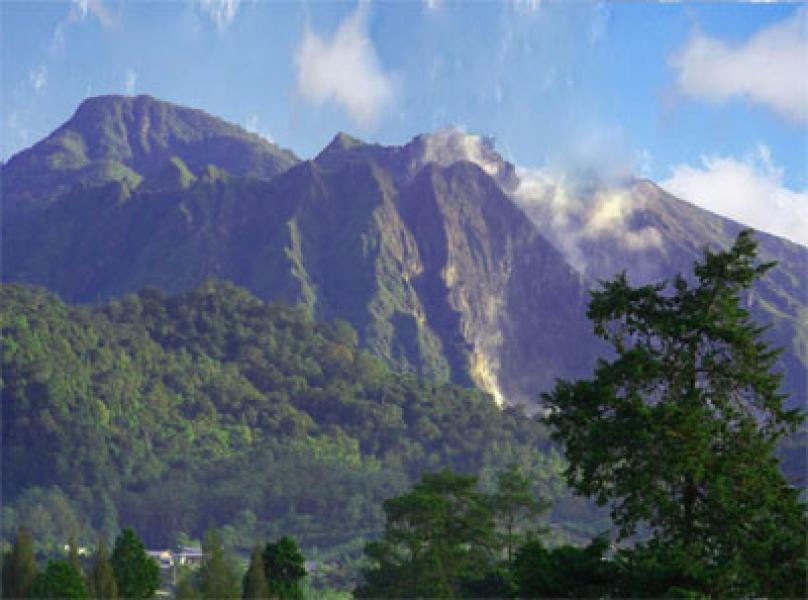 Turis Asal Rusia Diduga Hilang di Gunung Sibayak