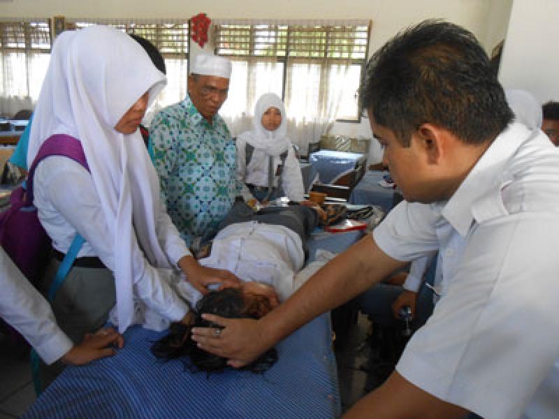 Pelajar SMK Negeri 1 Panyabungan Kesurupan Massal