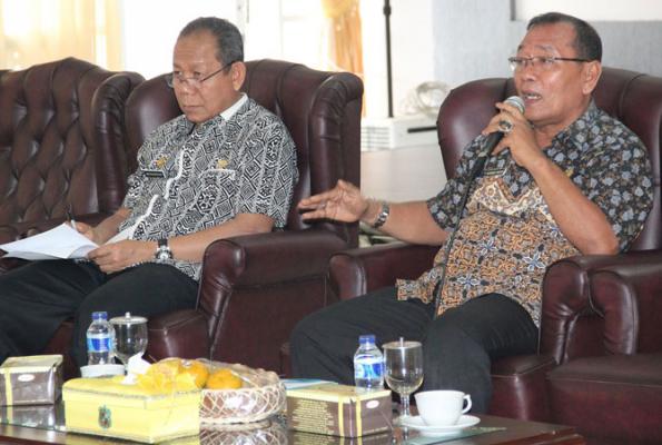 Pj Wali Kota Ajak Camat & Lurah Kembalikan Marwah Medan