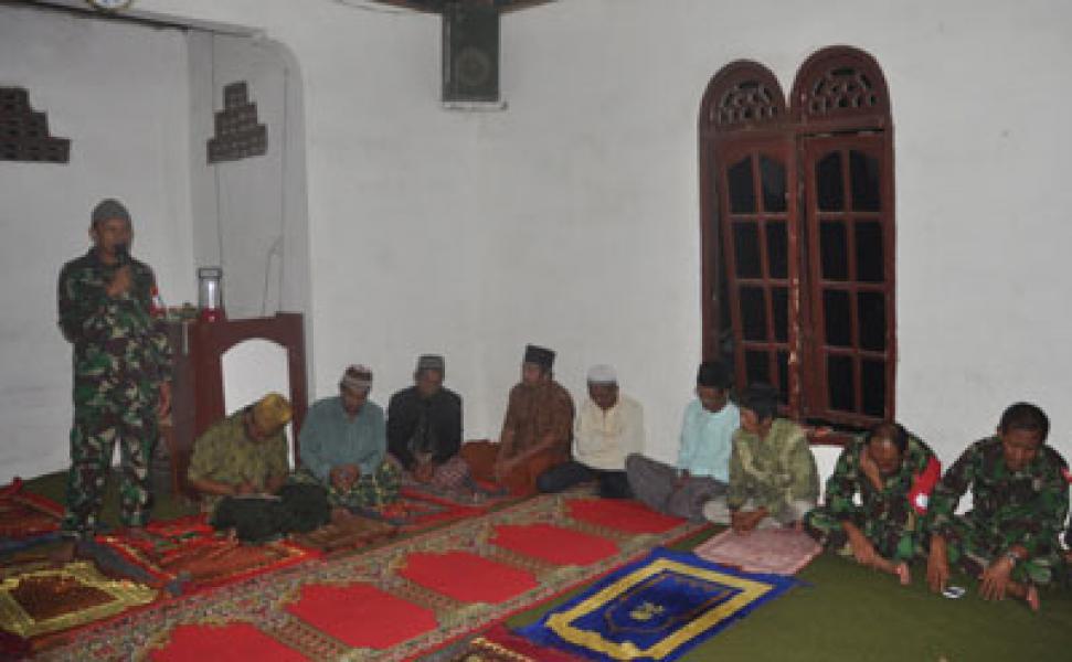 Satgas BTP 7/RR Bangun Tempat Wudhu Masjid Al Muhajirin Nagari Tani