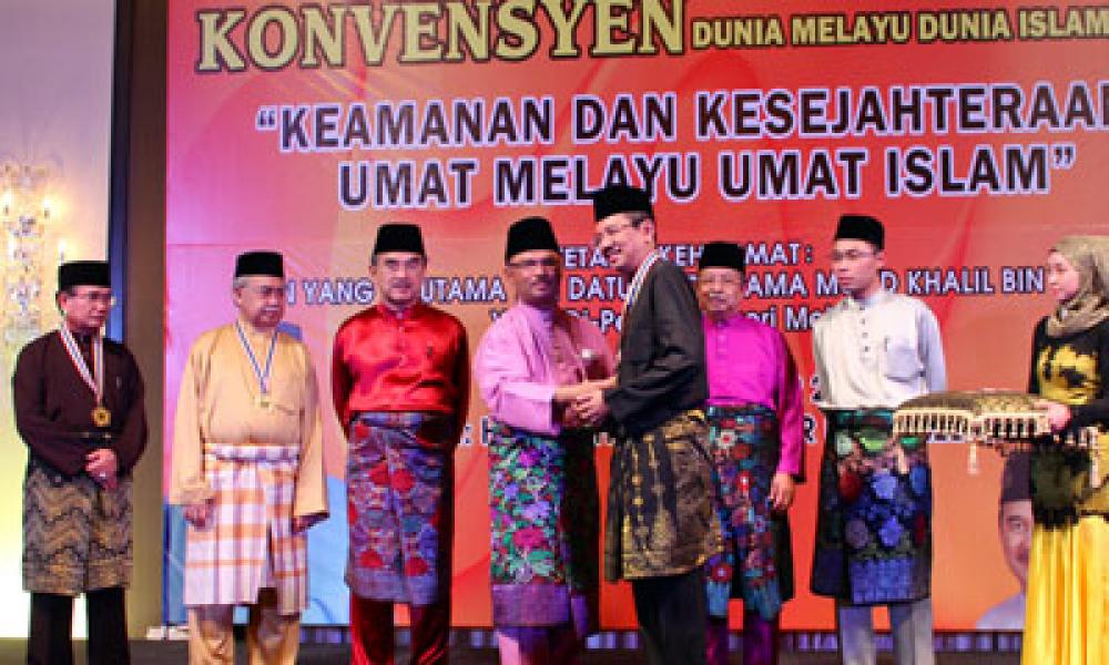 Wagub Sumut Terima Medali Anugerah Tun Perak
