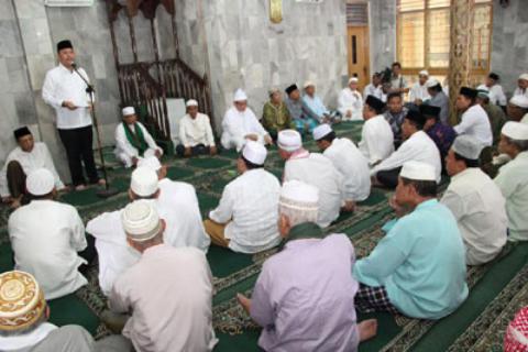 Wali Kota Medan Safari Jumat di Masjid Jamik