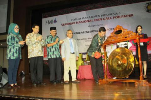Pelaku Usaha Harus Miliki Strategi Manajemen Sambut MEA