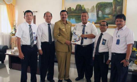 Wagub Sumut Terima Dana Tabungan Hari Tua Dari PT Taspen
