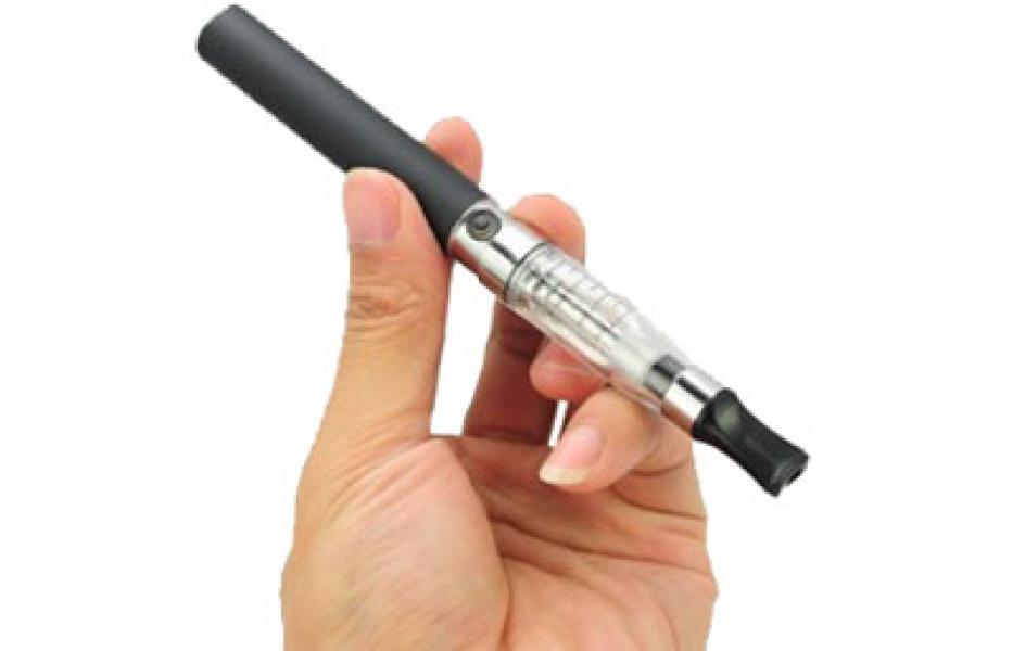 Rokok Elektrik Sama Bahayanya Dengan Rokok Biasa