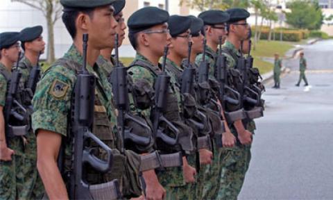 Dua WNI Jadi Tentara Singapura
