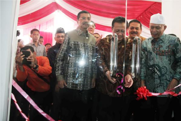 Irman Gusman Resmikan Kantor Daerah DPD di Medan